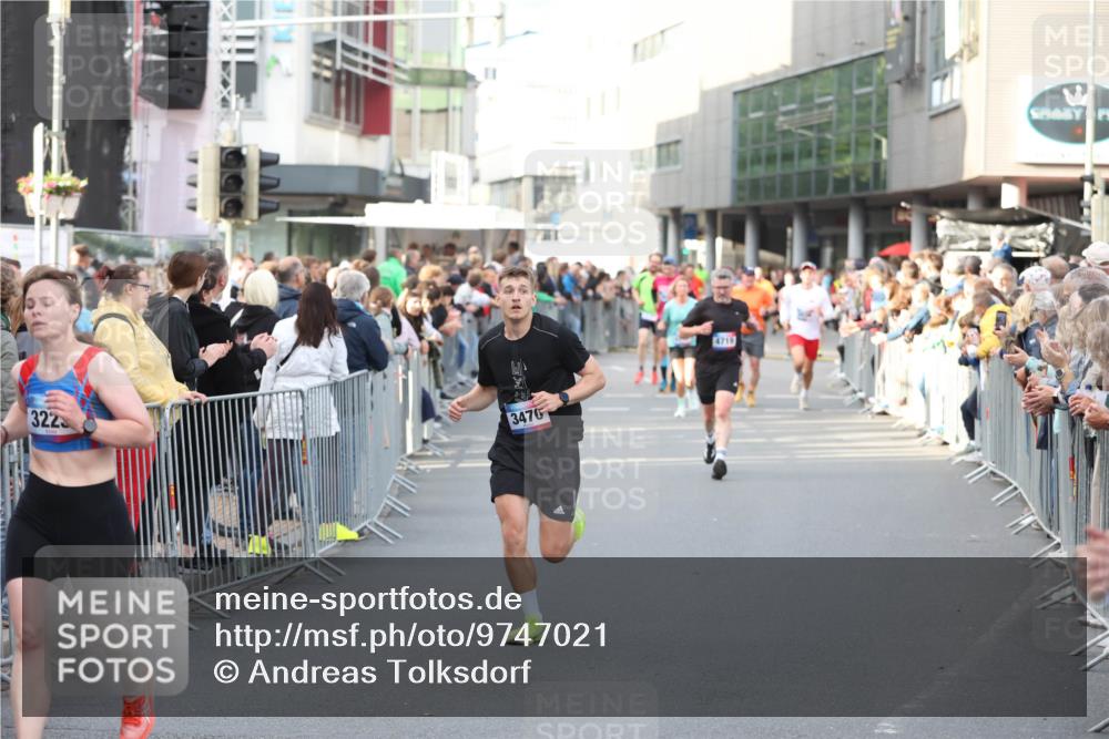 12.06.2026 - Holstenköstenlauf Andreas Tolksdorf http://msf.ph/oto/9747021 12.06.2026 19:51:18 Laufen 3223, 3470, 4719 meine-sportfotos.de