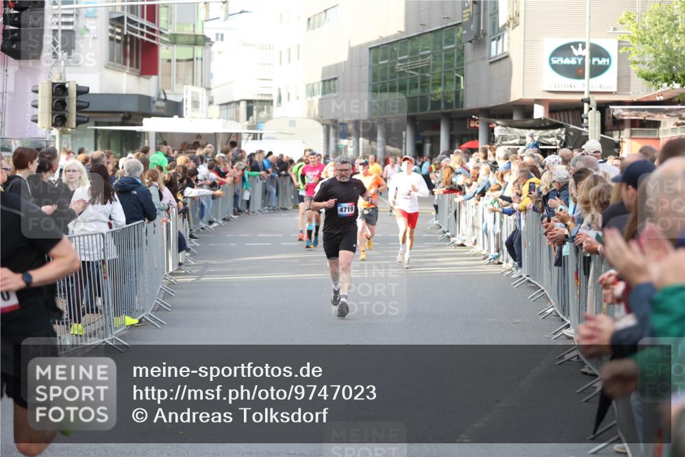 12.06.2026 - Holstenköstenlauf Andreas Tolksdorf http://msf.ph/oto/9747023 12.06.2026 19:51:20 Laufen 4719 meine-sportfotos.de