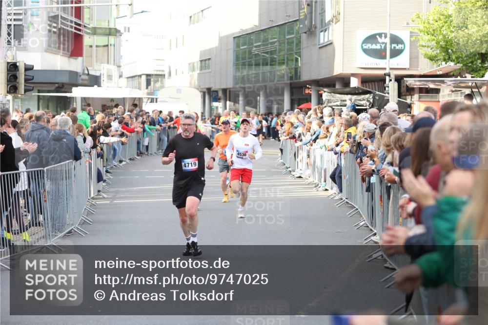 12.06.2026 - Holstenköstenlauf Andreas Tolksdorf http://msf.ph/oto/9747025 12.06.2026 19:51:21 Laufen 4719, 4536 meine-sportfotos.de