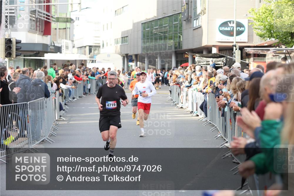 12.06.2026 - Holstenköstenlauf Andreas Tolksdorf http://msf.ph/oto/9747026 12.06.2026 19:51:22 Laufen 4719 meine-sportfotos.de