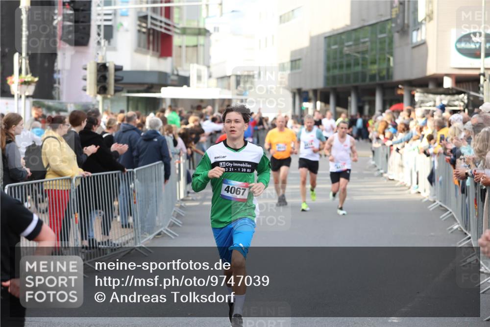 12.06.2026 - Holstenköstenlauf Andreas Tolksdorf http://msf.ph/oto/9747039 12.06.2026 19:51:29 Laufen 43, 21, 1, 20, 85, 4067 meine-sportfotos.de