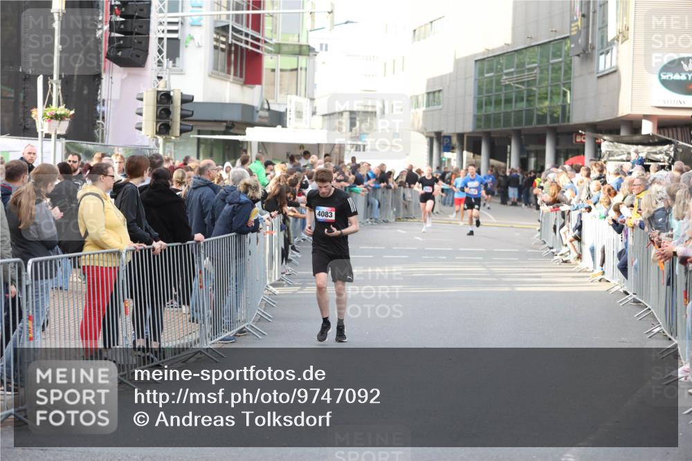 12.06.2026 - Holstenköstenlauf Andreas Tolksdorf http://msf.ph/oto/9747092 12.06.2026 19:52:05 Laufen 4083 meine-sportfotos.de