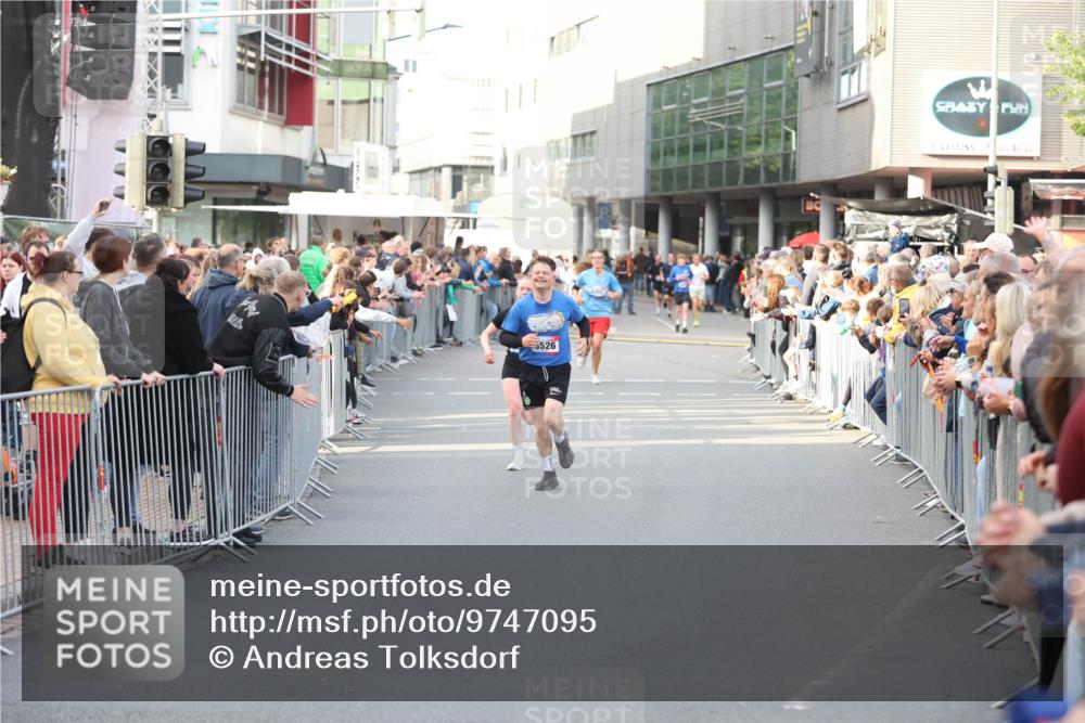 12.06.2026 - Holstenköstenlauf Andreas Tolksdorf http://msf.ph/oto/9747095 12.06.2026 19:52:10 Laufen 5526 meine-sportfotos.de