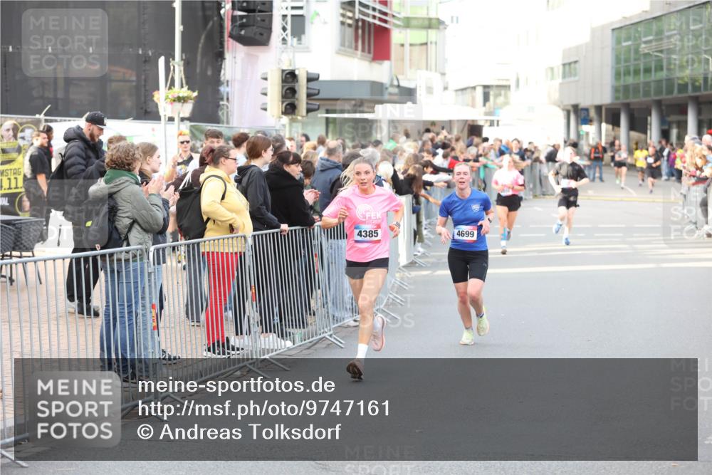 12.06.2026 - Holstenköstenlauf Andreas Tolksdorf http://msf.ph/oto/9747161 12.06.2026 19:53:09 Laufen 4, 11, 2030, 4385, 4699 meine-sportfotos.de