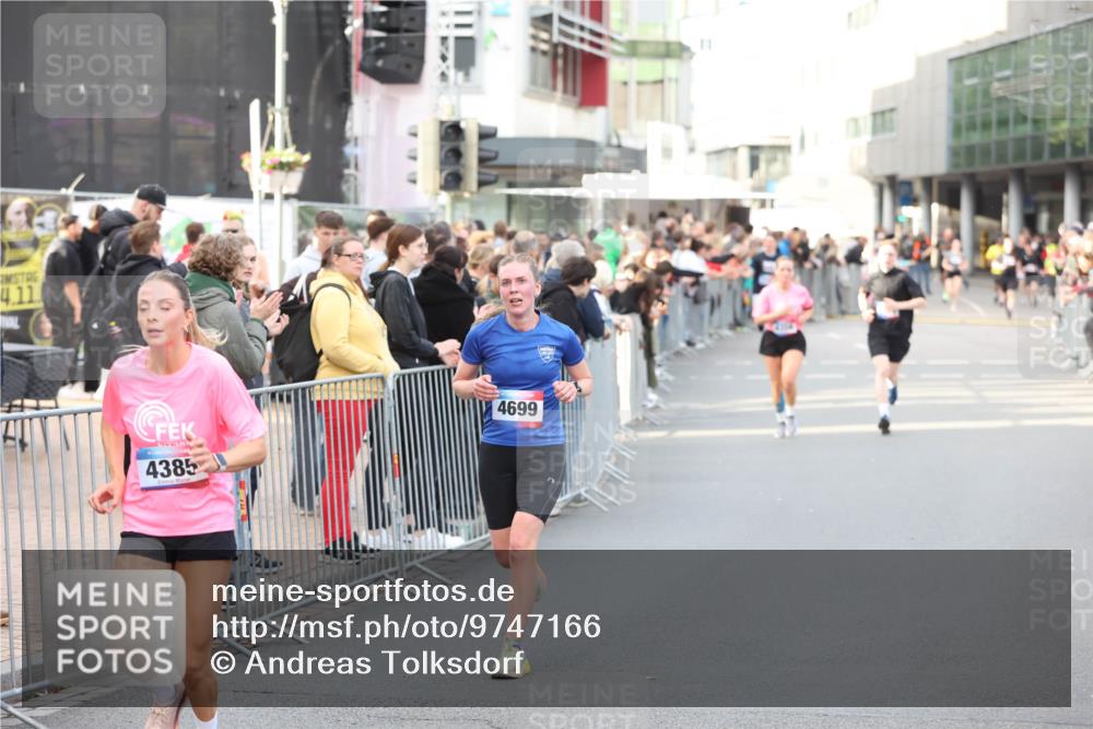 12.06.2026 - Holstenköstenlauf Andreas Tolksdorf http://msf.ph/oto/9747166 12.06.2026 19:53:11 Laufen 4, 11, 4385, 4699 meine-sportfotos.de