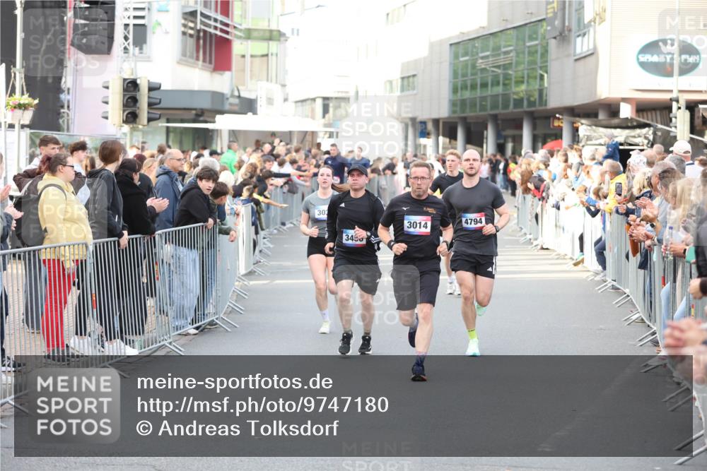 12.06.2026 - Holstenköstenlauf Andreas Tolksdorf http://msf.ph/oto/9747180 12.06.2026 19:53:25 Laufen 30, 25, 4794, 3014, 3456 meine-sportfotos.de
