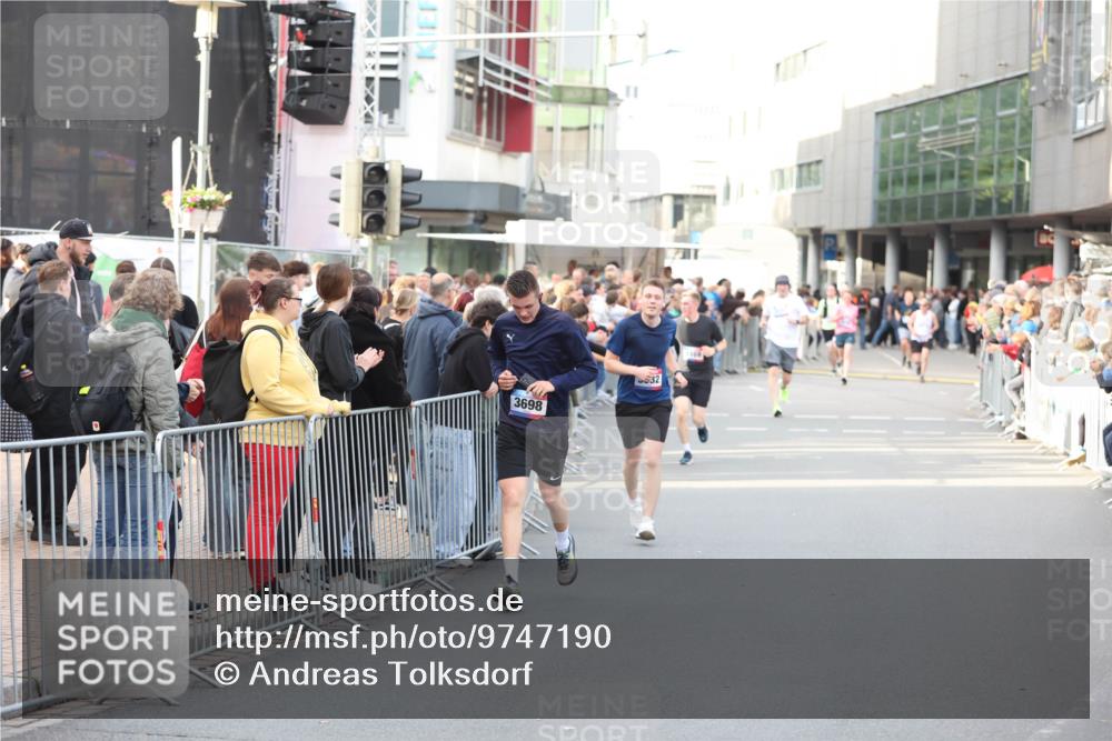 12.06.2026 - Holstenköstenlauf Andreas Tolksdorf http://msf.ph/oto/9747190 12.06.2026 19:53:33 Laufen 3698, 32 meine-sportfotos.de