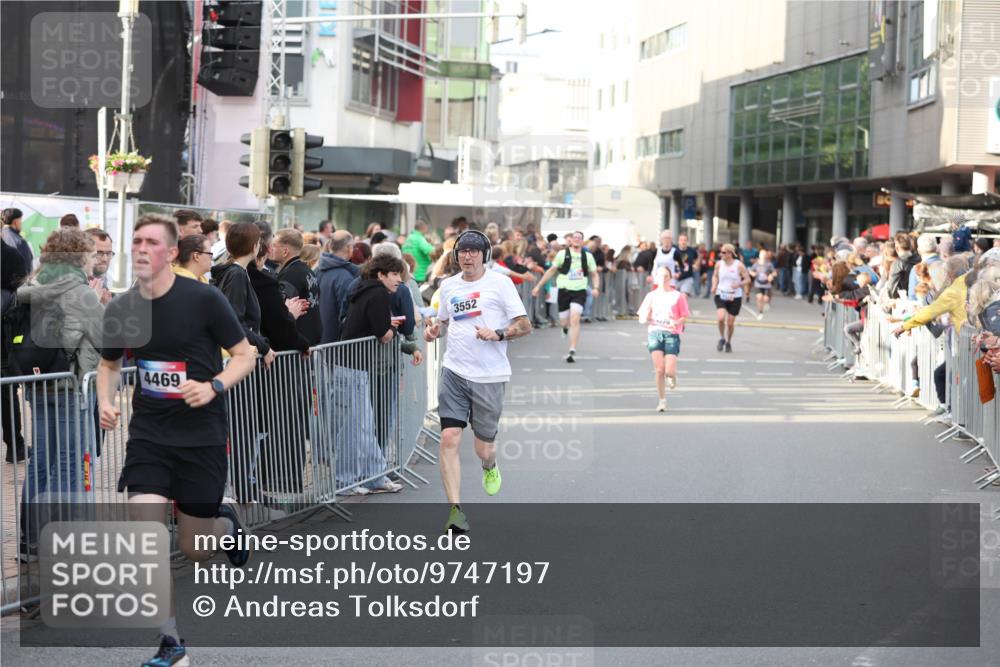 12.06.2026 - Holstenköstenlauf Andreas Tolksdorf http://msf.ph/oto/9747197 12.06.2026 19:53:39 Laufen 4469, 3552 meine-sportfotos.de