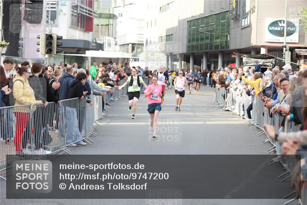 12.06.2026 - Holstenköstenlauf Andreas Tolksdorf http://msf.ph/oto/9747200 12.06.2026 19:53:41 Laufen 3479, 4378 meine-sportfotos.de