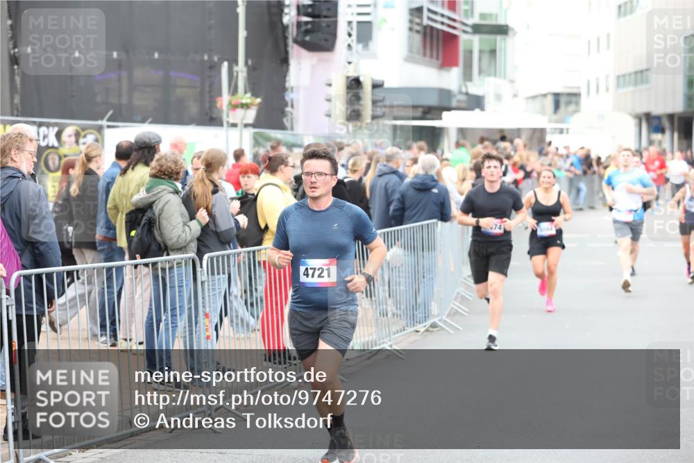 12.06.2026 - Holstenköstenlauf Andreas Tolksdorf http://msf.ph/oto/9747276 12.06.2026 19:54:52 Laufen 4721, 3044 meine-sportfotos.de