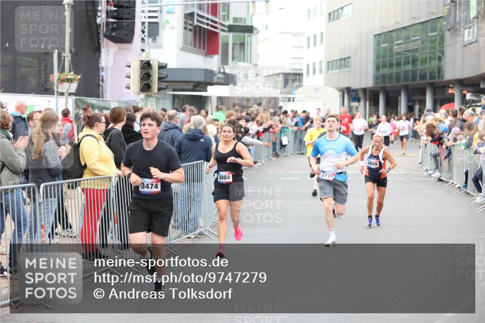12.06.2026 - Holstenköstenlauf Andreas Tolksdorf http://msf.ph/oto/9747279 12.06.2026 19:54:54 Laufen 3084, 3474, 3117, 4829 meine-sportfotos.de