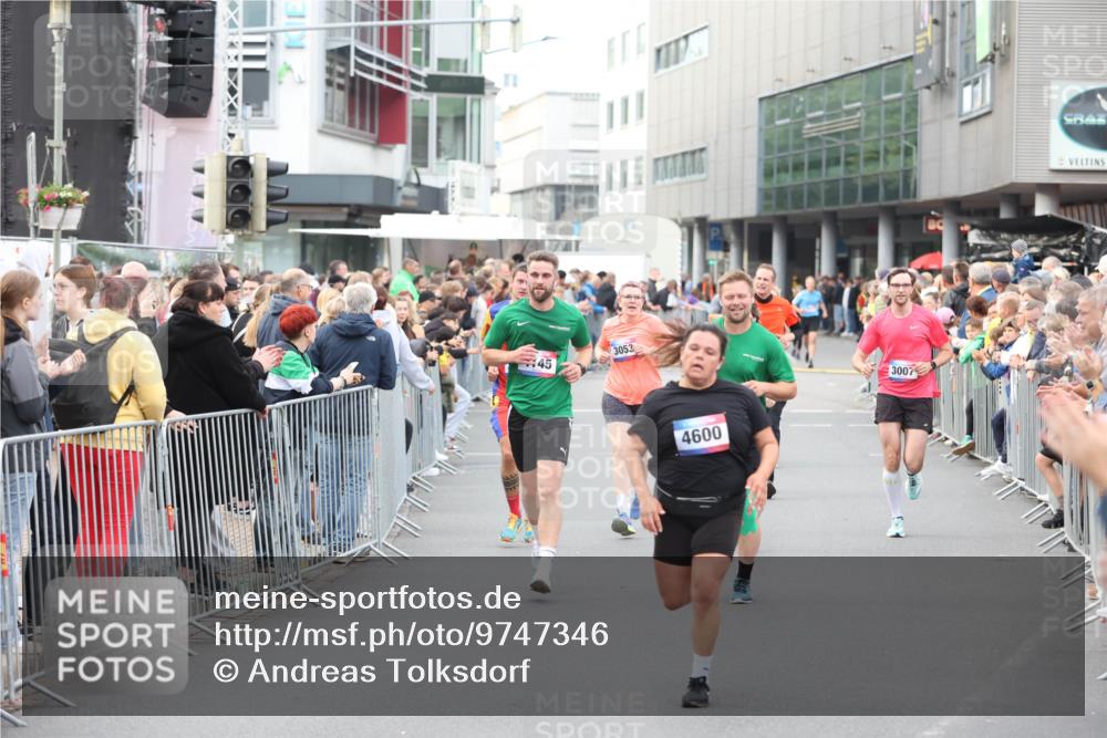 12.06.2026 - Holstenköstenlauf Andreas Tolksdorf http://msf.ph/oto/9747346 12.06.2026 19:55:47 Laufen 45, 3053, 4600, 3007 meine-sportfotos.de