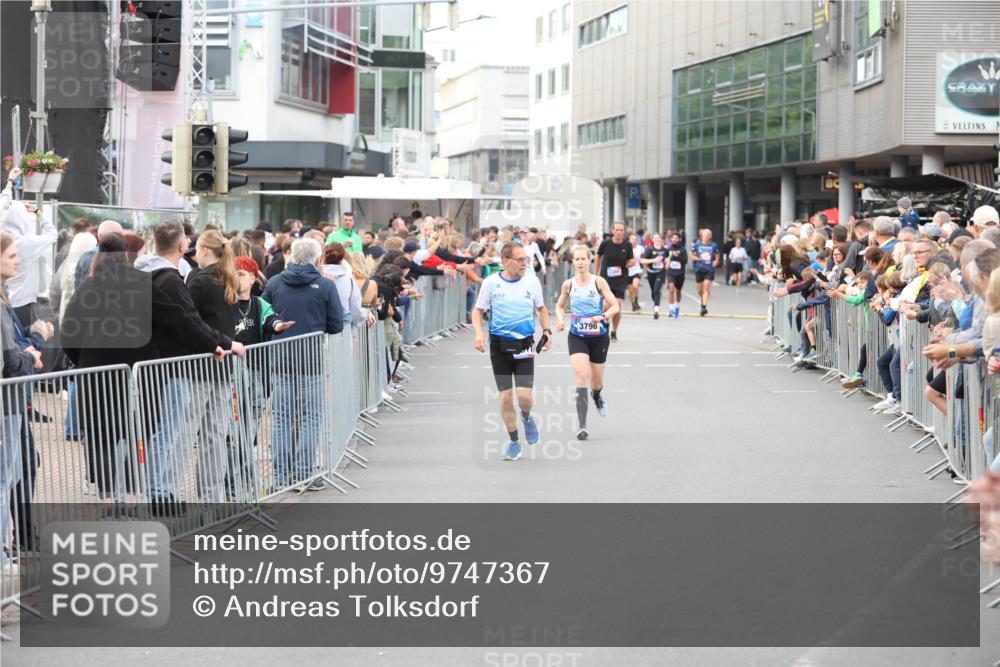 12.06.2026 - Holstenköstenlauf Andreas Tolksdorf http://msf.ph/oto/9747367 12.06.2026 19:56:12 Laufen 3796 meine-sportfotos.de