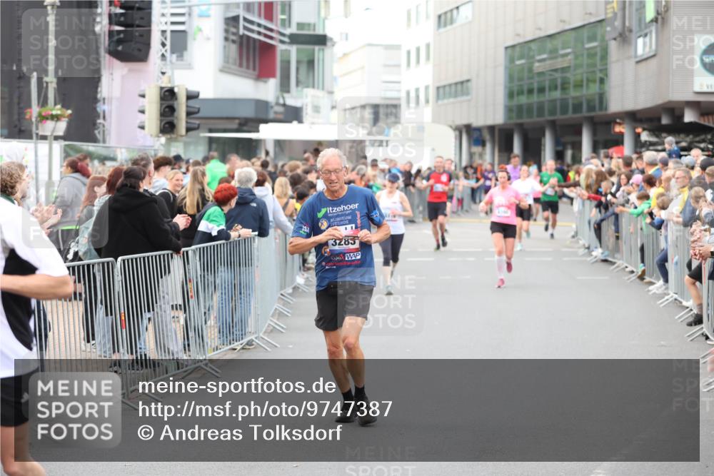 12.06.2026 - Holstenköstenlauf Andreas Tolksdorf http://msf.ph/oto/9747387 12.06.2026 19:56:28 Laufen 3285 meine-sportfotos.de