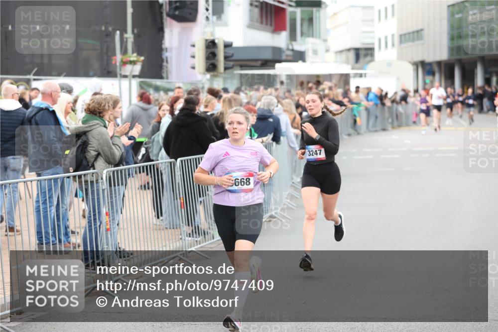 12.06.2026 - Holstenköstenlauf Andreas Tolksdorf http://msf.ph/oto/9747409 12.06.2026 19:56:49 Laufen 668, 3247 meine-sportfotos.de