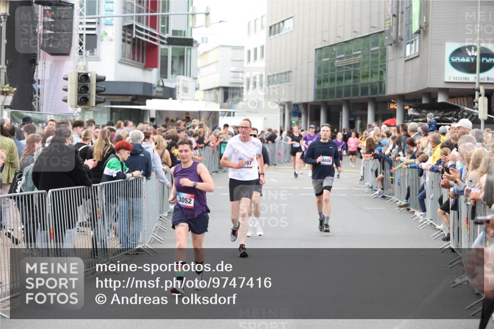 12.06.2026 - Holstenköstenlauf Andreas Tolksdorf http://msf.ph/oto/9747416 12.06.2026 19:57:01 Laufen 3052, 597, 4606 meine-sportfotos.de