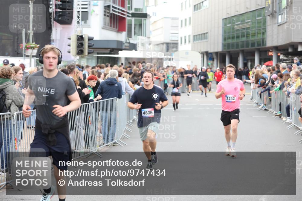 12.06.2026 - Holstenköstenlauf Andreas Tolksdorf http://msf.ph/oto/9747434 12.06.2026 19:57:17 Laufen 4836, 3242 meine-sportfotos.de