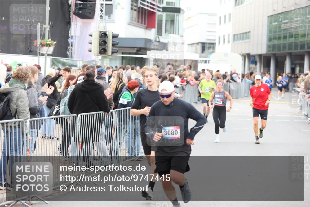 12.06.2026 - Holstenköstenlauf Andreas Tolksdorf http://msf.ph/oto/9747445 12.06.2026 19:57:27 Laufen 3080, 3160 meine-sportfotos.de