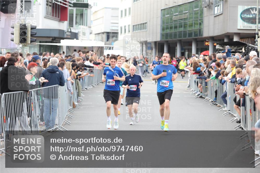 12.06.2026 - Holstenköstenlauf Andreas Tolksdorf http://msf.ph/oto/9747460 12.06.2026 19:57:42 Laufen 4815, 4814, 3561 meine-sportfotos.de