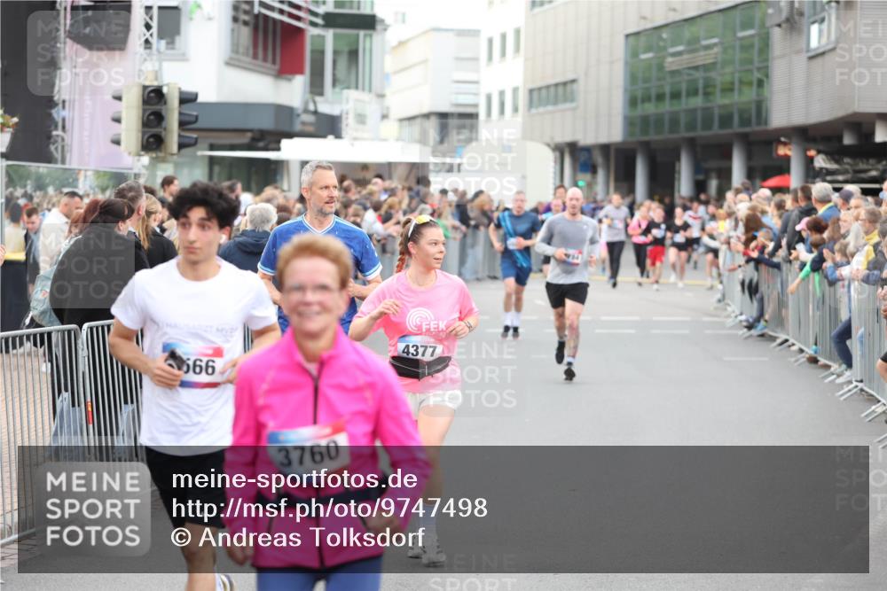 12.06.2026 - Holstenköstenlauf Andreas Tolksdorf http://msf.ph/oto/9747498 12.06.2026 19:58:21 Laufen 566, 4377, 3760 meine-sportfotos.de