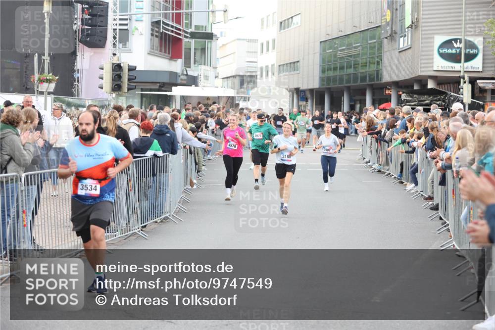 12.06.2026 - Holstenköstenlauf Andreas Tolksdorf http://msf.ph/oto/9747549 12.06.2026 19:58:59 Laufen 3534, 13, 4578, 3078, 3180, 3902 meine-sportfotos.de