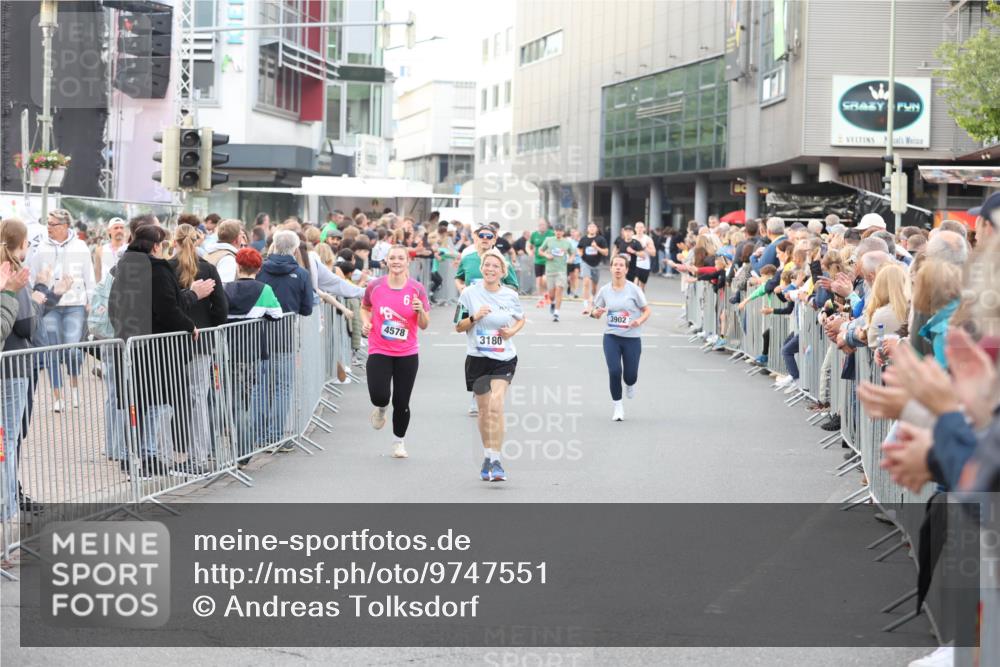 12.06.2026 - Holstenköstenlauf Andreas Tolksdorf http://msf.ph/oto/9747551 12.06.2026 19:59:01 Laufen 4578, 3180, 3902 meine-sportfotos.de