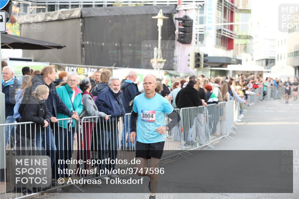 12.06.2026 - Holstenköstenlauf Andreas Tolksdorf http://msf.ph/oto/9747596 12.06.2026 19:59:51 Laufen 20, 3804 meine-sportfotos.de