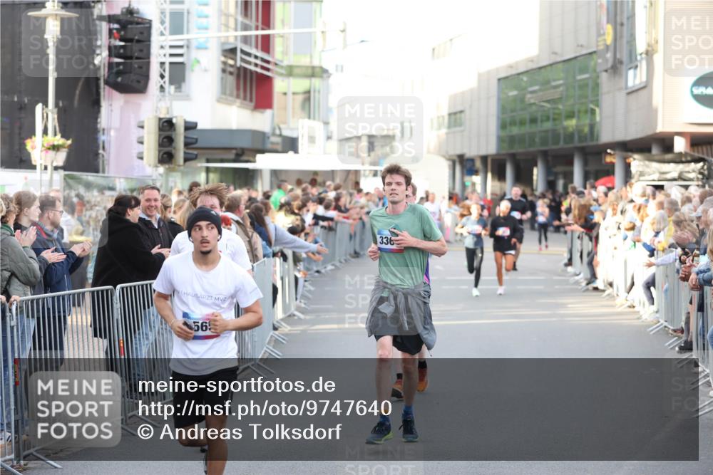 12.06.2026 - Holstenköstenlauf Andreas Tolksdorf http://msf.ph/oto/9747640 12.06.2026 20:00:45 Laufen 56, 336 meine-sportfotos.de