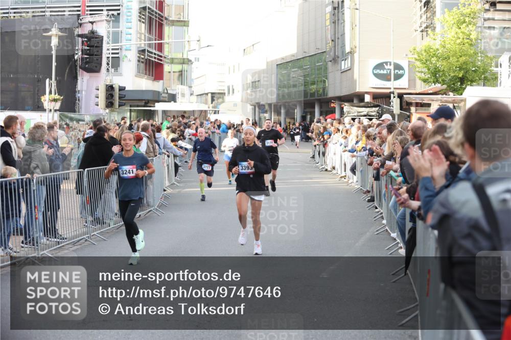 12.06.2026 - Holstenköstenlauf Andreas Tolksdorf http://msf.ph/oto/9747646 12.06.2026 20:00:52 Laufen 3241 meine-sportfotos.de