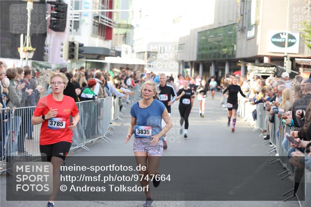 12.06.2026 - Holstenköstenlauf Andreas Tolksdorf http://msf.ph/oto/9747664 12.06.2026 20:01:11 Laufen 3785, 3835, 3154, 4246 meine-sportfotos.de