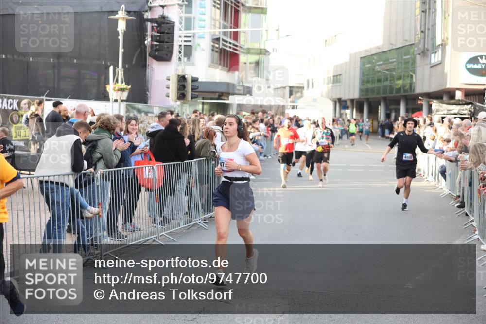 12.06.2026 - Holstenköstenlauf Andreas Tolksdorf http://msf.ph/oto/9747700 12.06.2026 20:01:41 Laufen 14, 17, 4805 meine-sportfotos.de