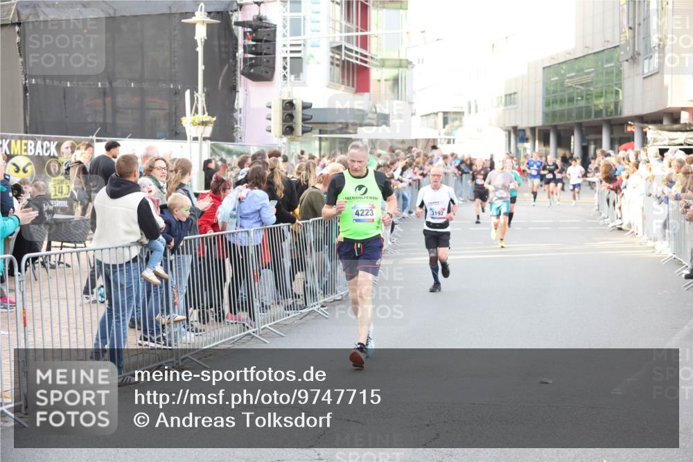 12.06.2026 - Holstenköstenlauf Andreas Tolksdorf http://msf.ph/oto/9747715 12.06.2026 20:01:59 Laufen 14, 4223, 3192 meine-sportfotos.de