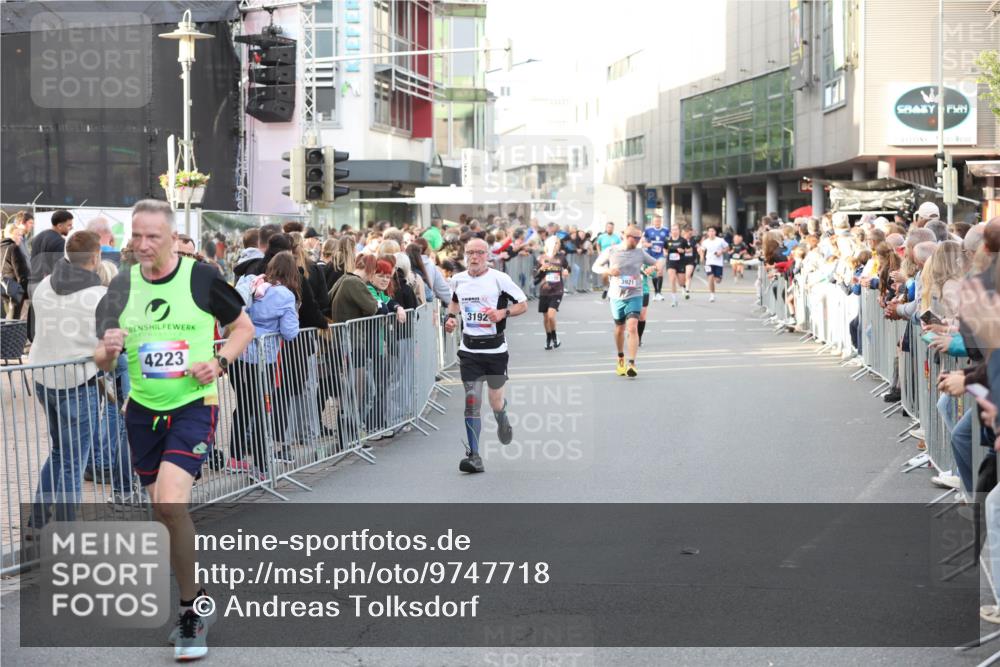 12.06.2026 - Holstenköstenlauf Andreas Tolksdorf http://msf.ph/oto/9747718 12.06.2026 20:02:01 Laufen 4223, 3192, 3921 meine-sportfotos.de