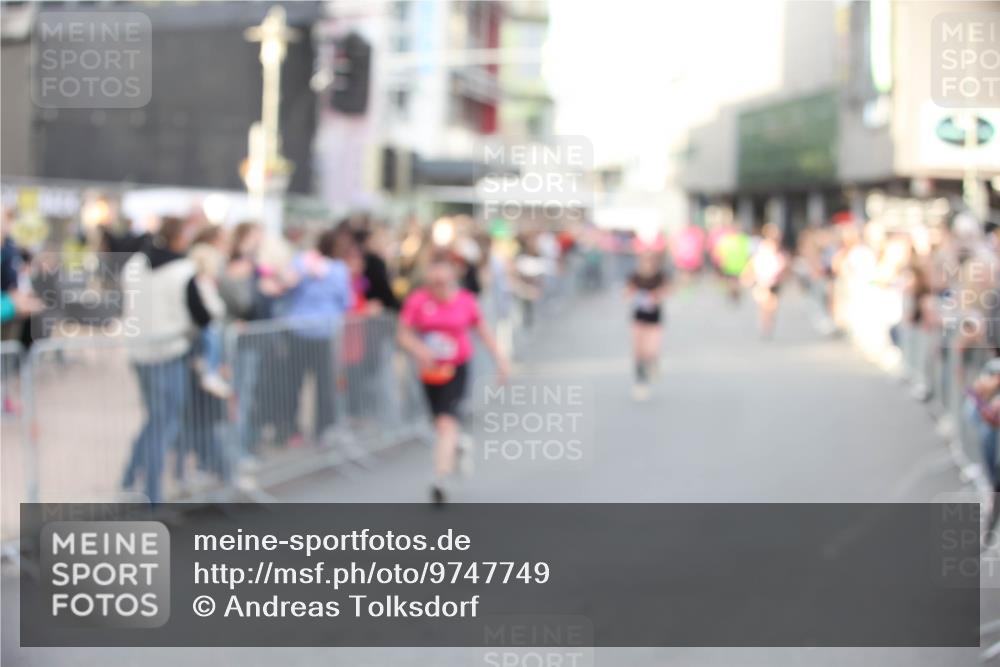 12.06.2026 - Holstenköstenlauf Andreas Tolksdorf http://msf.ph/oto/9747749 12.06.2026 20:02:38 Laufen  meine-sportfotos.de