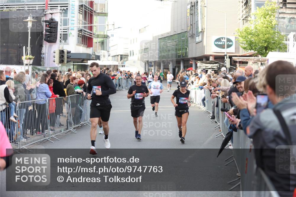 12.06.2026 - Holstenköstenlauf Andreas Tolksdorf http://msf.ph/oto/9747763 12.06.2026 20:02:54 Laufen 3796, 3166, 3131, 3167 meine-sportfotos.de