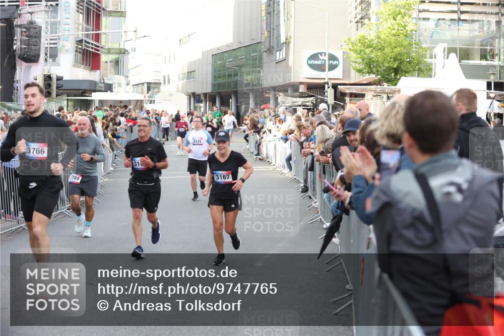 12.06.2026 - Holstenköstenlauf Andreas Tolksdorf http://msf.ph/oto/9747765 12.06.2026 20:02:55 Laufen 3766, 3131, 3167 meine-sportfotos.de