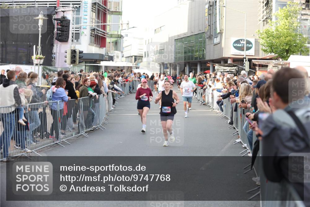 12.06.2026 - Holstenköstenlauf Andreas Tolksdorf http://msf.ph/oto/9747768 12.06.2026 20:03:02 Laufen 3041, 3950, 4731 meine-sportfotos.de