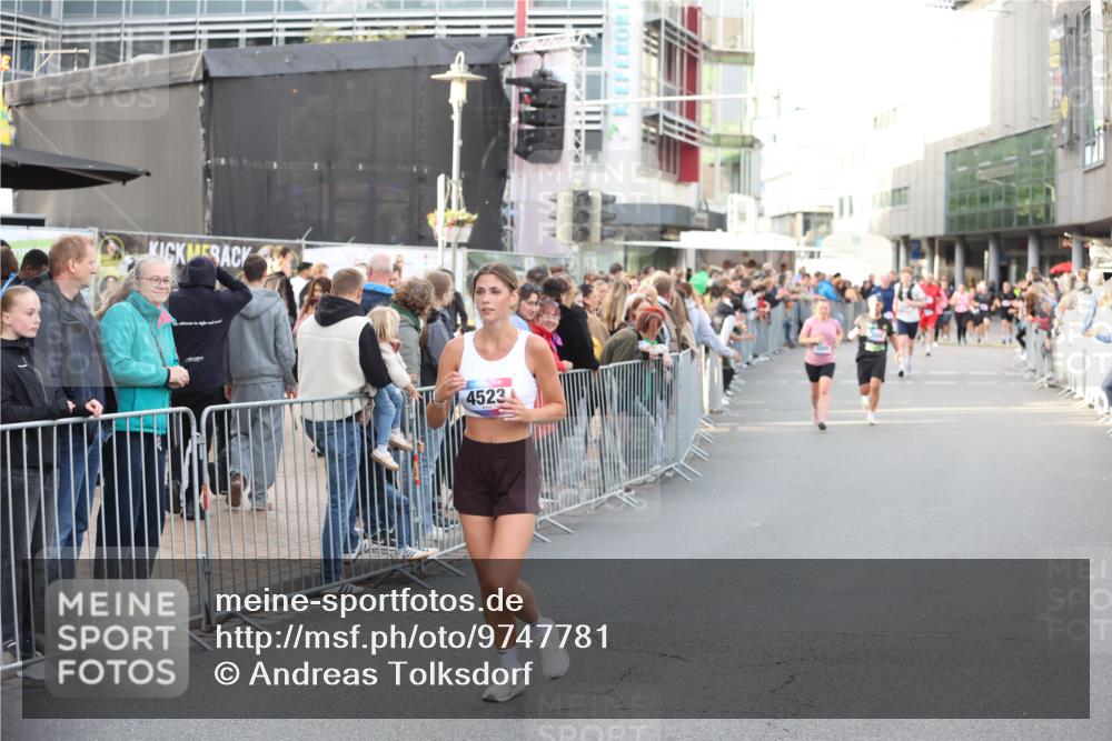 12.06.2026 - Holstenköstenlauf Andreas Tolksdorf http://msf.ph/oto/9747781 12.06.2026 20:03:15 Laufen 4523 meine-sportfotos.de