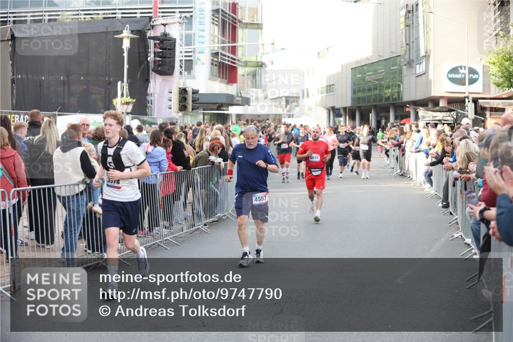 12.06.2026 - Holstenköstenlauf Andreas Tolksdorf http://msf.ph/oto/9747790 12.06.2026 20:03:25 Laufen 3578, 4557 meine-sportfotos.de