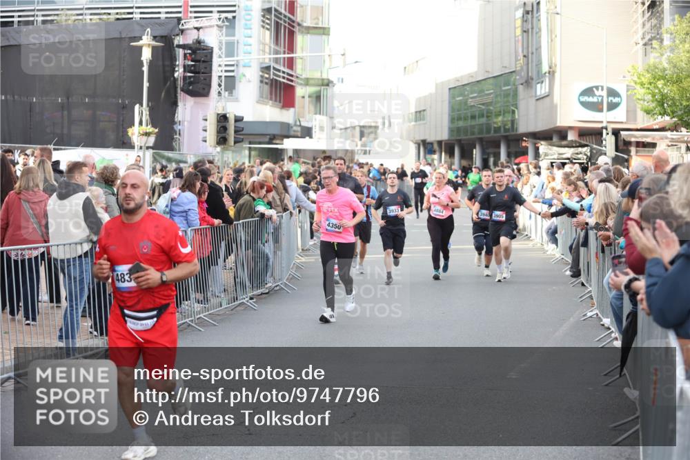 12.06.2026 - Holstenköstenlauf Andreas Tolksdorf http://msf.ph/oto/9747796 12.06.2026 20:03:29 Laufen 483, 3940, 3905 meine-sportfotos.de