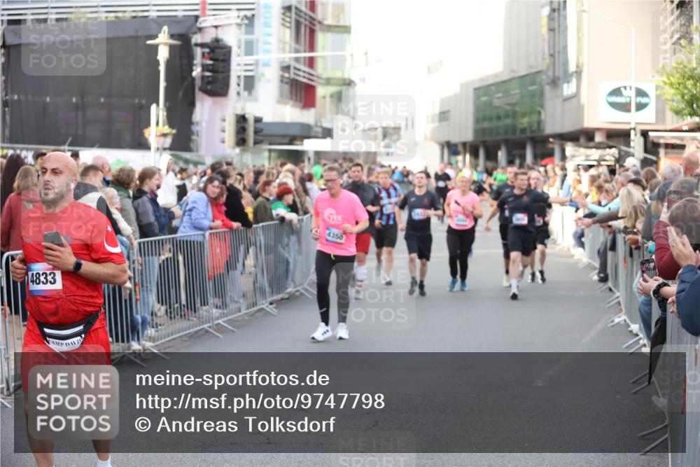 12.06.2026 - Holstenköstenlauf Andreas Tolksdorf http://msf.ph/oto/9747798 12.06.2026 20:03:29 Laufen 4833, 4350 meine-sportfotos.de