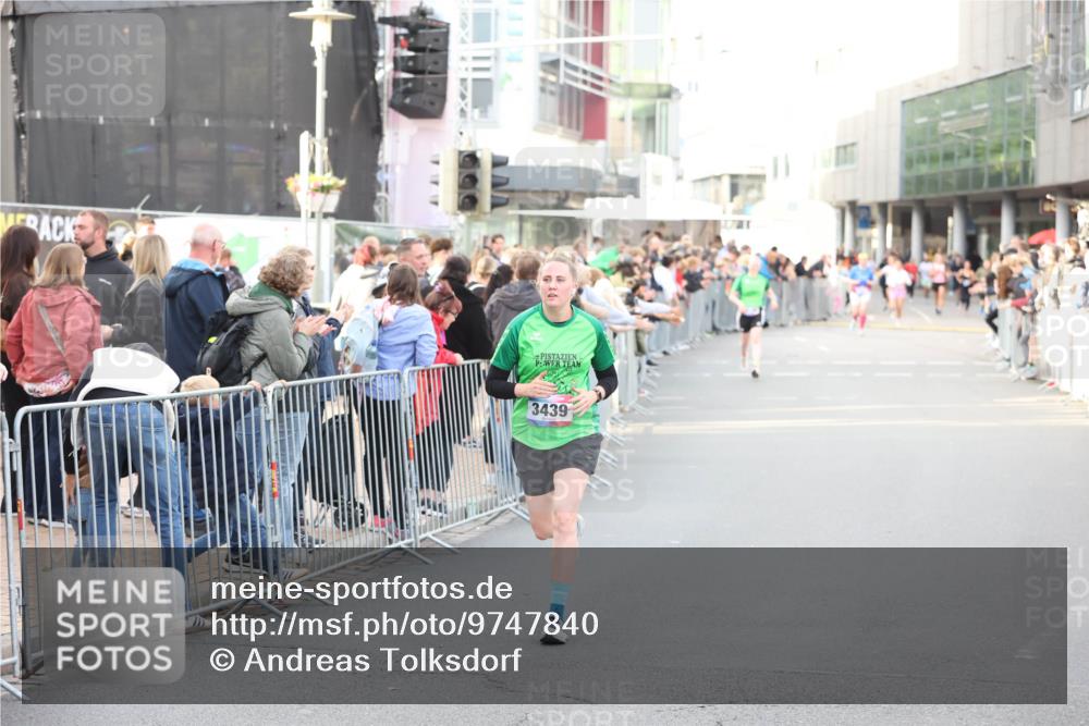 12.06.2026 - Holstenköstenlauf Andreas Tolksdorf http://msf.ph/oto/9747840 12.06.2026 20:04:11 Laufen 3439 meine-sportfotos.de