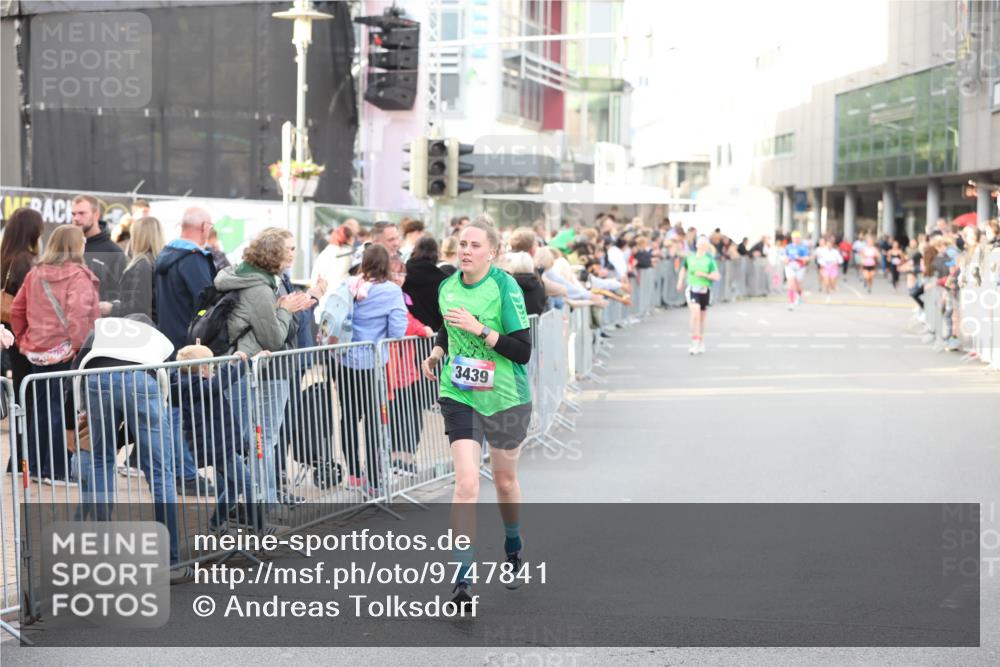 12.06.2026 - Holstenköstenlauf Andreas Tolksdorf http://msf.ph/oto/9747841 12.06.2026 20:04:12 Laufen 3439 meine-sportfotos.de