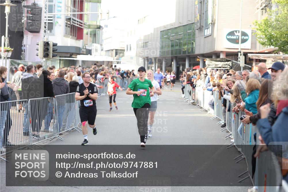 12.06.2026 - Holstenköstenlauf Andreas Tolksdorf http://msf.ph/oto/9747881 12.06.2026 20:05:04 Laufen 56, 4456 meine-sportfotos.de