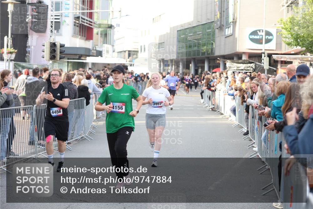 12.06.2026 - Holstenköstenlauf Andreas Tolksdorf http://msf.ph/oto/9747884 12.06.2026 20:05:05 Laufen 4156, 4456, 77777, 3957 meine-sportfotos.de