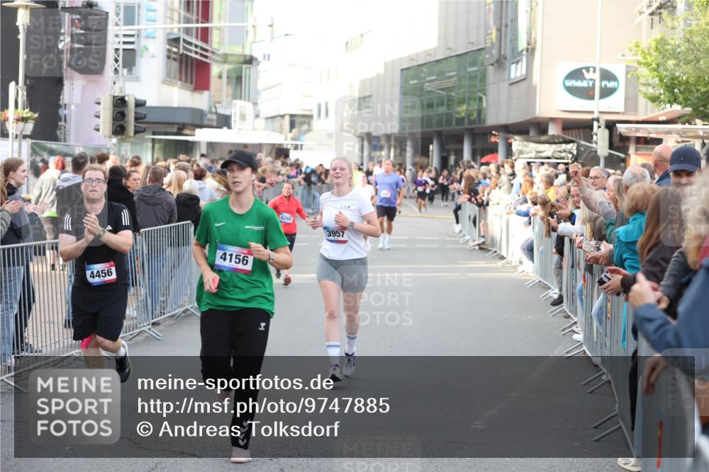 12.06.2026 - Holstenköstenlauf Andreas Tolksdorf http://msf.ph/oto/9747885 12.06.2026 20:05:05 Laufen 4456, 4156, 4268, 3957 meine-sportfotos.de