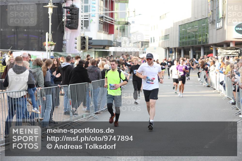 12.06.2026 - Holstenköstenlauf Andreas Tolksdorf http://msf.ph/oto/9747894 12.06.2026 20:05:18 Laufen 11, 358, 38, 3648 meine-sportfotos.de