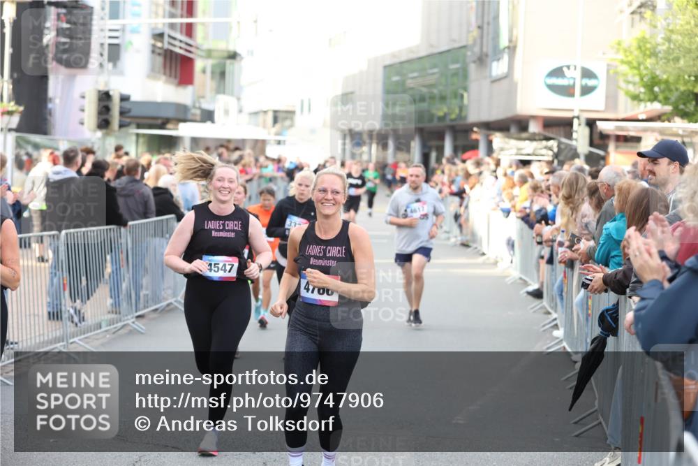 12.06.2026 - Holstenköstenlauf Andreas Tolksdorf http://msf.ph/oto/9747906 12.06.2026 20:05:29 Laufen 4547, 4700 meine-sportfotos.de