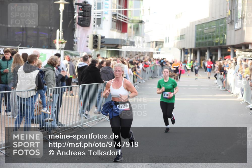 12.06.2026 - Holstenköstenlauf Andreas Tolksdorf http://msf.ph/oto/9747919 12.06.2026 20:05:41 Laufen 4725, 416 meine-sportfotos.de
