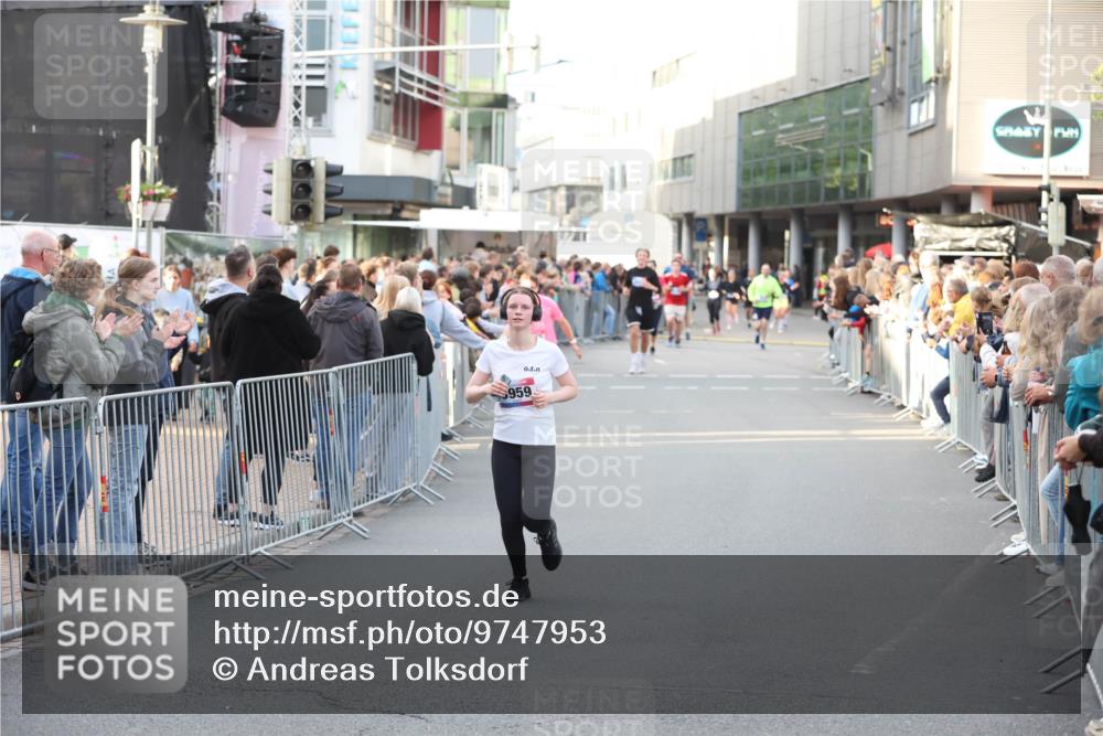 12.06.2026 - Holstenköstenlauf Andreas Tolksdorf http://msf.ph/oto/9747953 12.06.2026 20:06:35 Laufen 959 meine-sportfotos.de